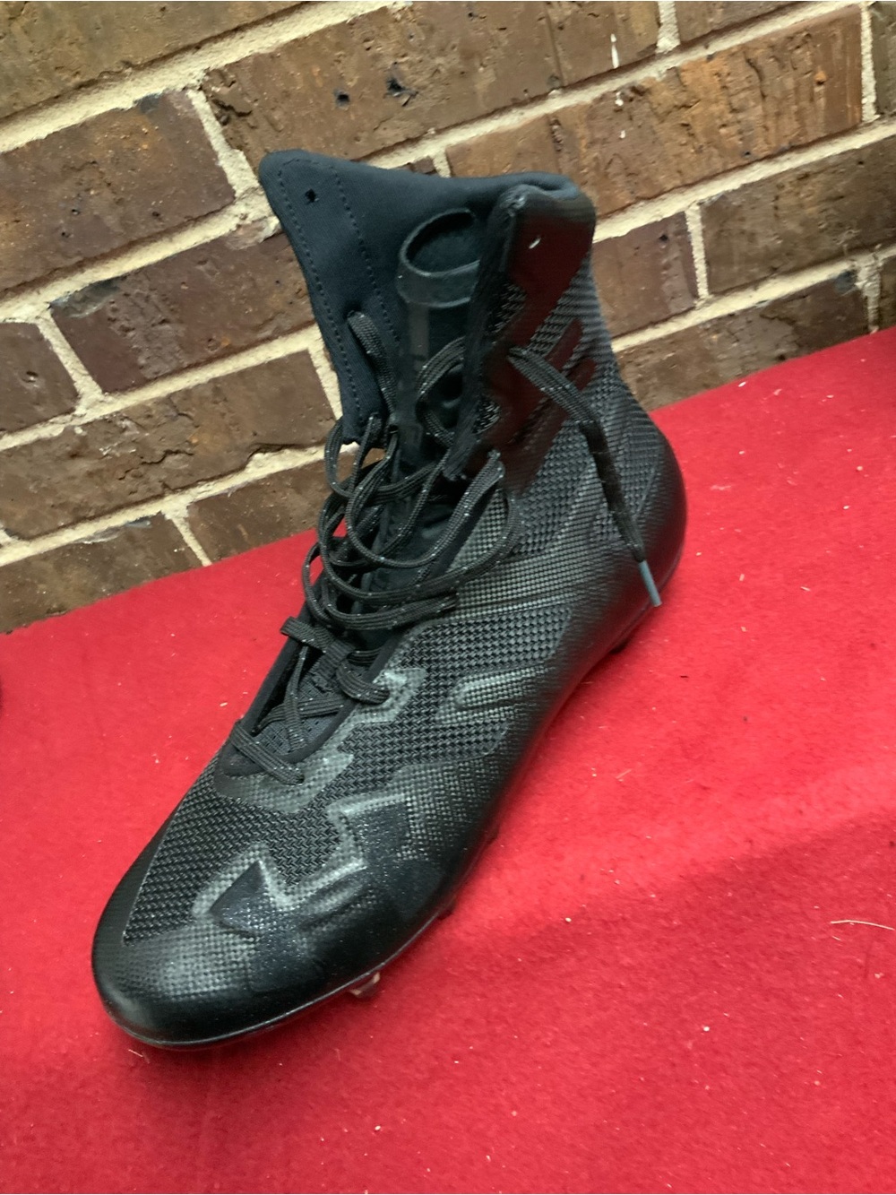 Under Armour Men’s Black High-Top Athletic Cleats